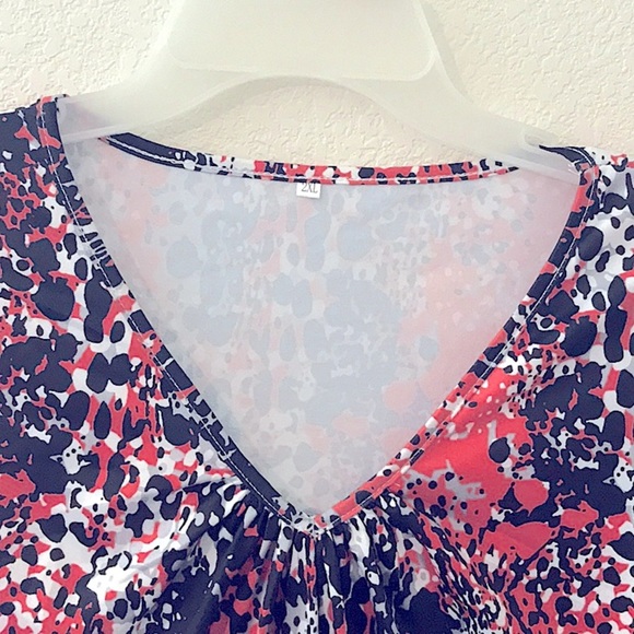 2 - Women's Short Sleeve Everyday Tops (Both 2XL) - Picture 4 of 16